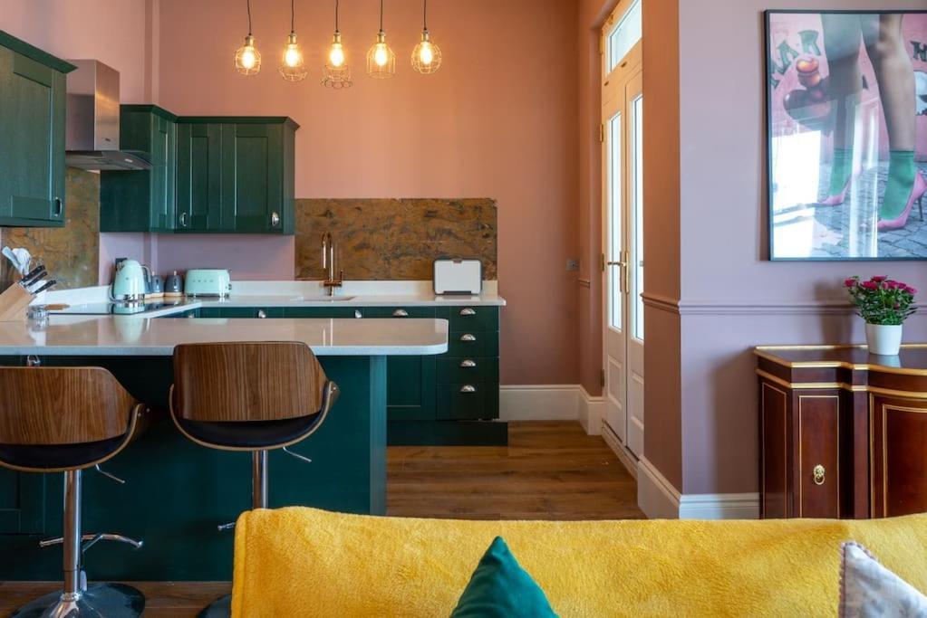 Stylish Beachfront Apartment, Sweeping Ocean Views And Luxury Touches Herne Bay Exteriér fotografie