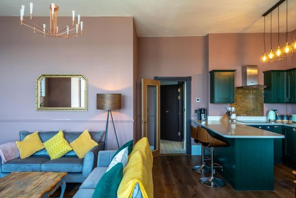 Stylish Beachfront Apartment, Sweeping Ocean Views And Luxury Touches Herne Bay Exteriér fotografie
