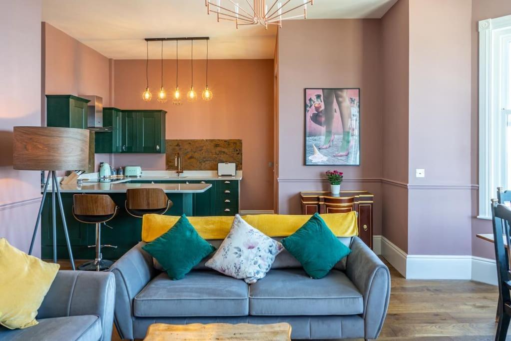 Stylish Beachfront Apartment, Sweeping Ocean Views And Luxury Touches Herne Bay Exteriér fotografie